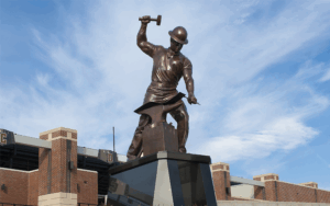 Purdue - Statue